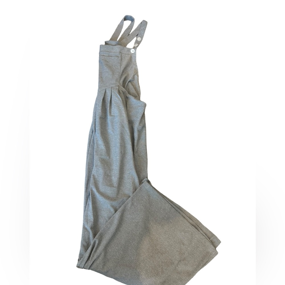 HALARA Gray Sleeveless Jumpsuit with Wide-Leg Design - Picture 2 of 8